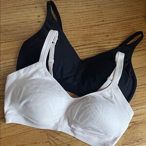 Set of 2 Warner's Black and Blush Easy Does It Bras M